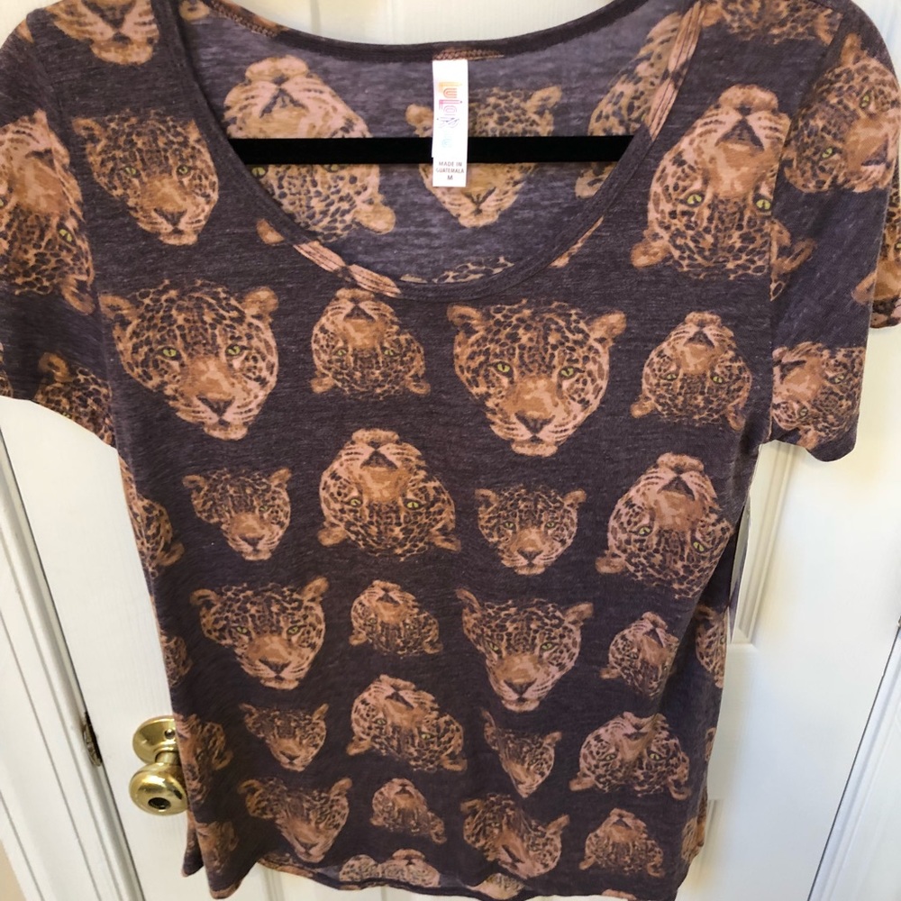 Classic T Cheetah new w tags